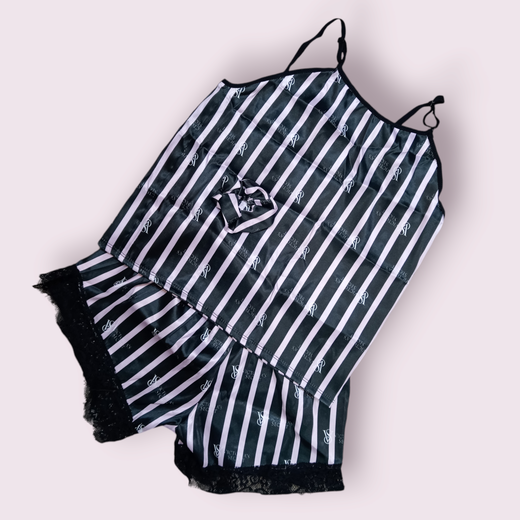 کاستوم سه تیکه